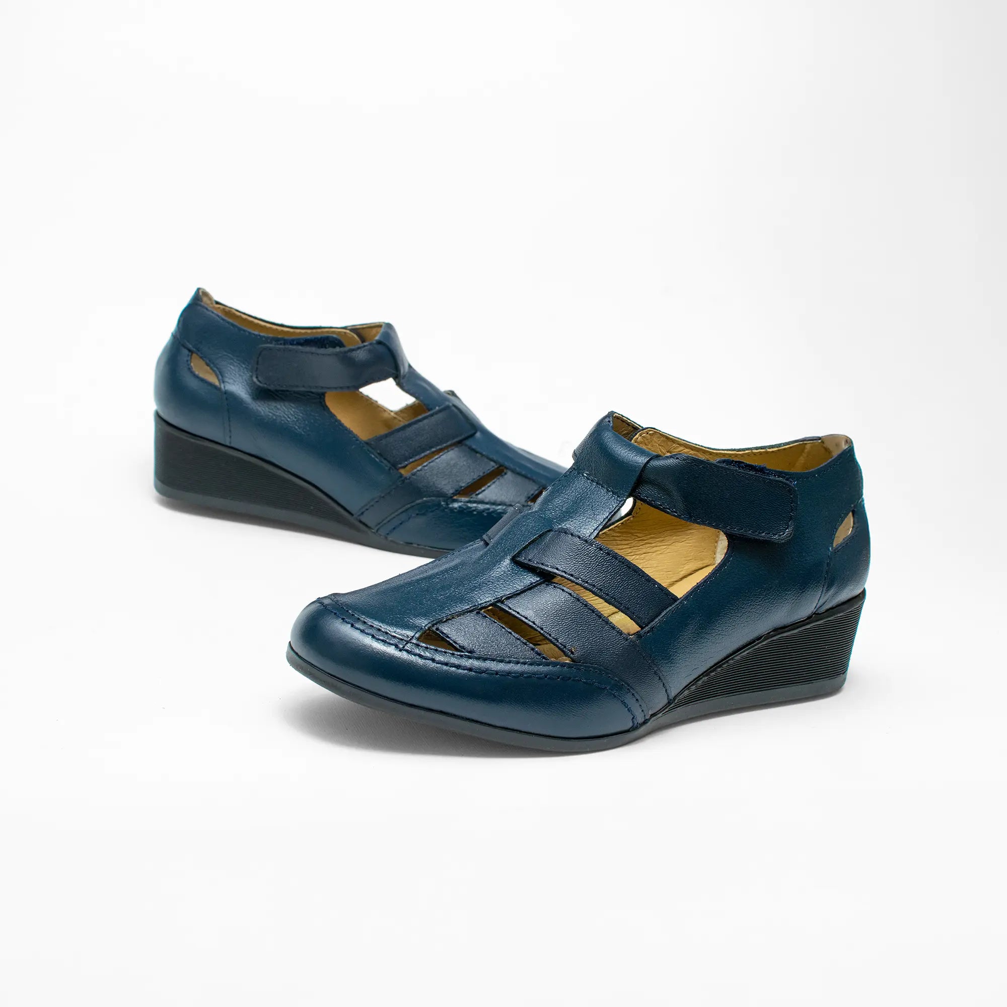 Sandalia Cerrada Azul 111