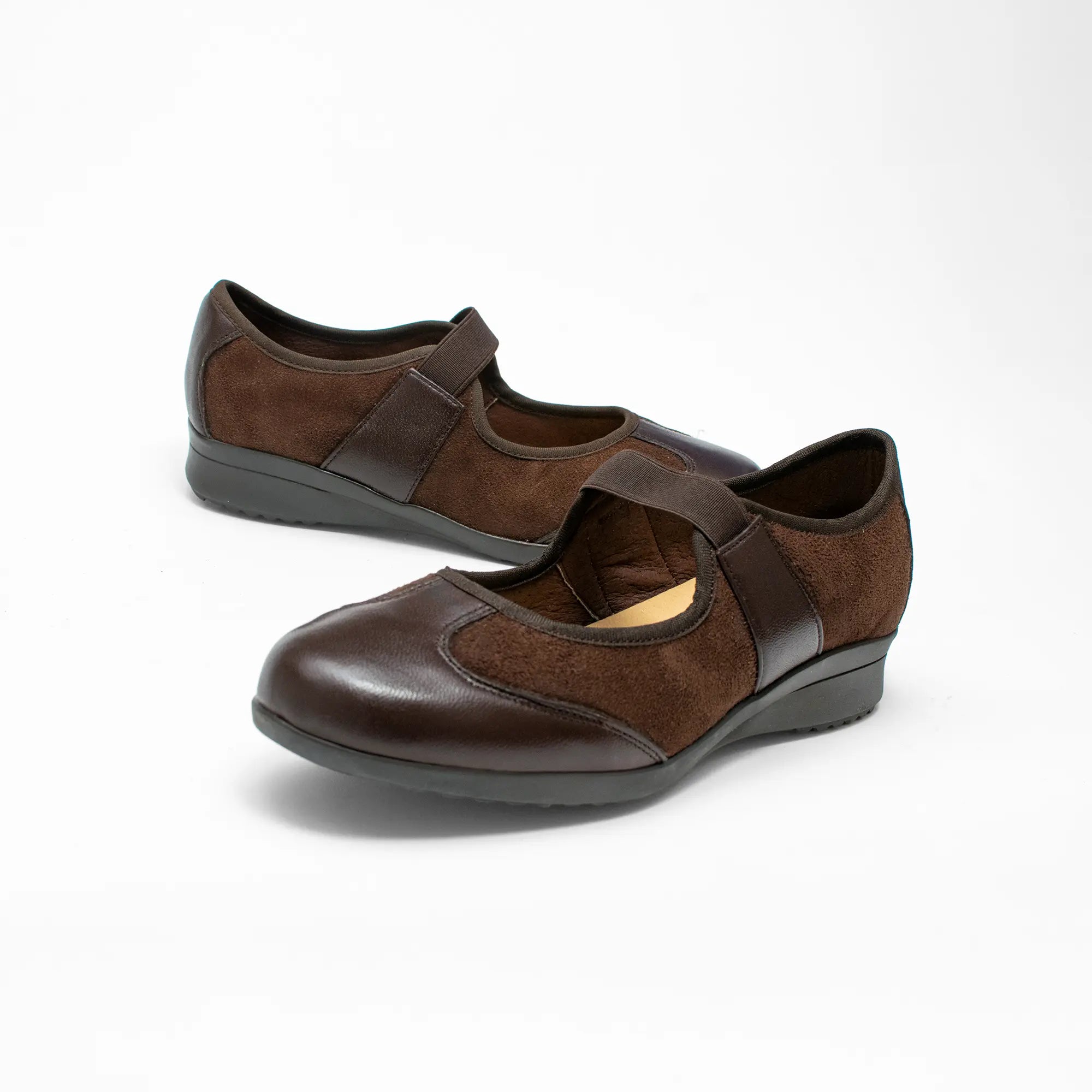 Zapato Mary Jane Gamuza Café 361