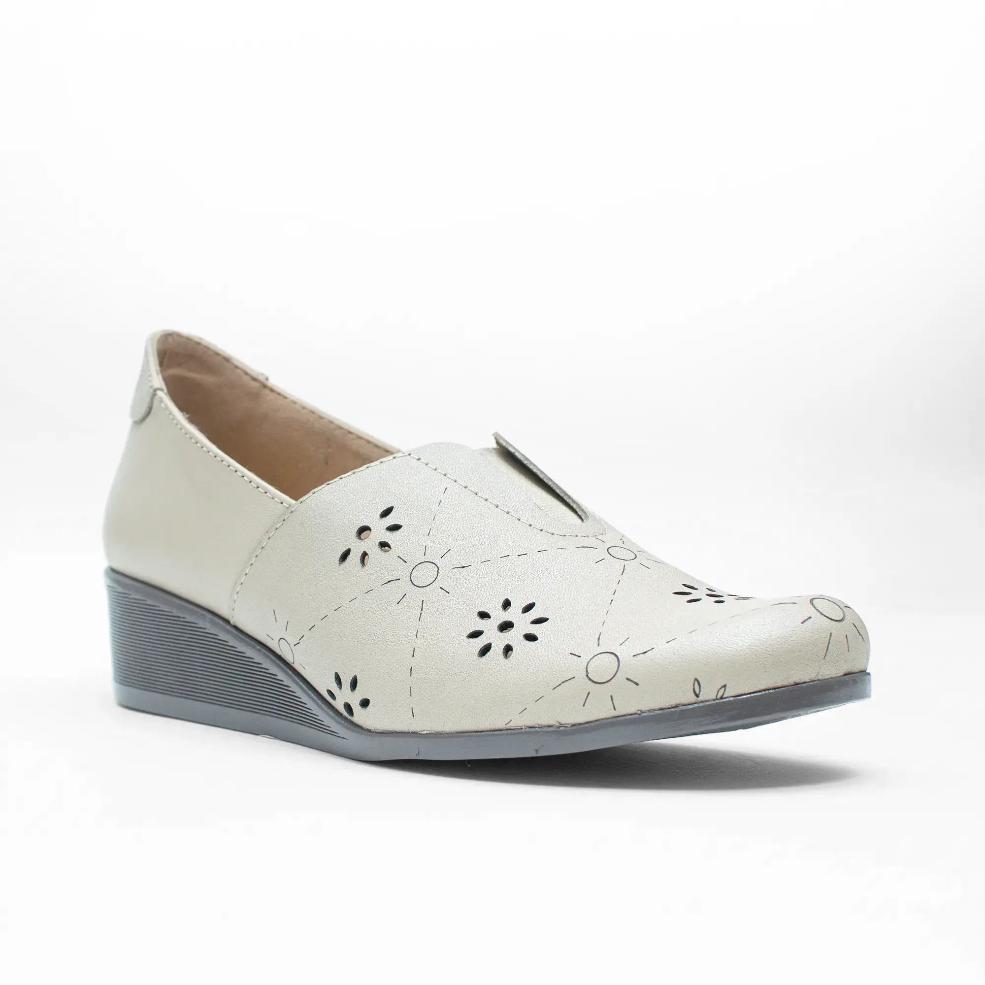 Zapato Perforado Piel Hueso 1310