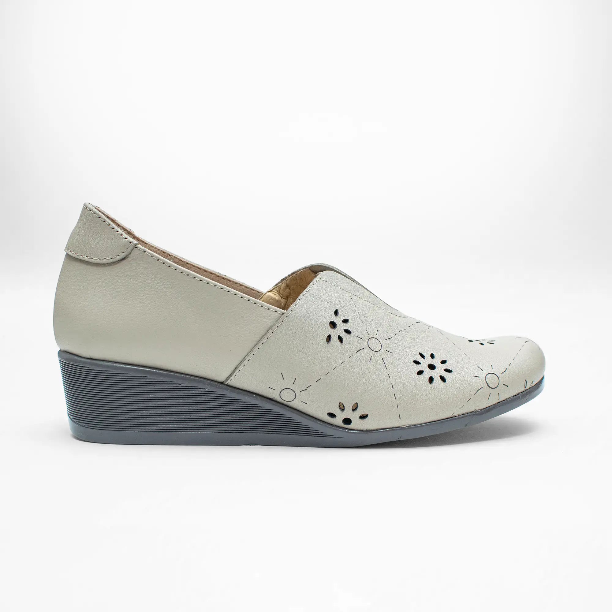 Zapato Perforado Piel Hueso 1310